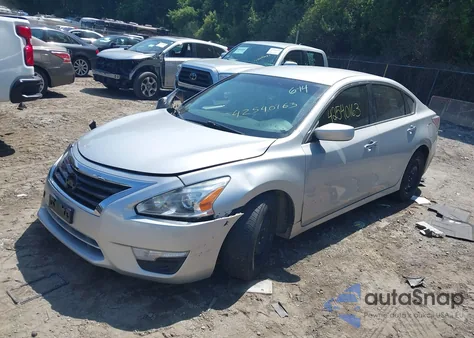 2014 Nissan Altima z USA, uszkodzony, nr VIN 1N4AL3AP8EC291884